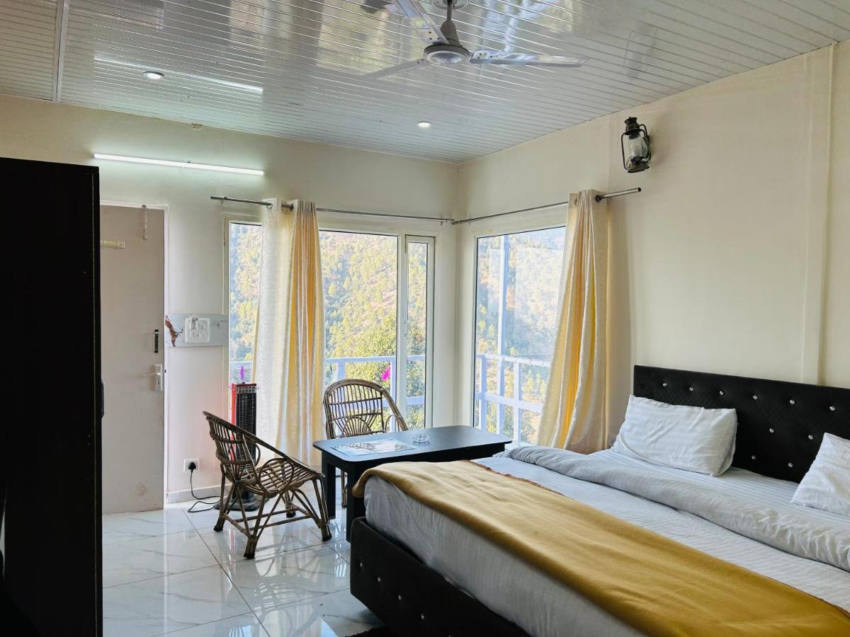 In Apple Estate Kanatal - Himalayan View Resort With Courteous Staff Zewnętrze zdjęcie